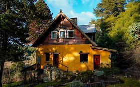 Los Juncos Patagonian Lake House